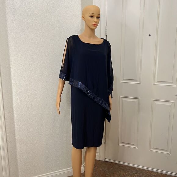 R & M Richard’s Woman Navy Sequin Evening Dress Boat Neck Slit 3/4 Sleeves Midi - Picture 2 of 8